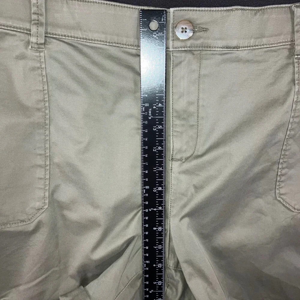 Lane Bryant Shorts Women 20 Chino Casual American Outdoor Preppy Minimalist - Picture 5 of 9